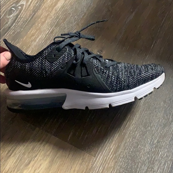 Nike Air Max - Picture 4 of 4